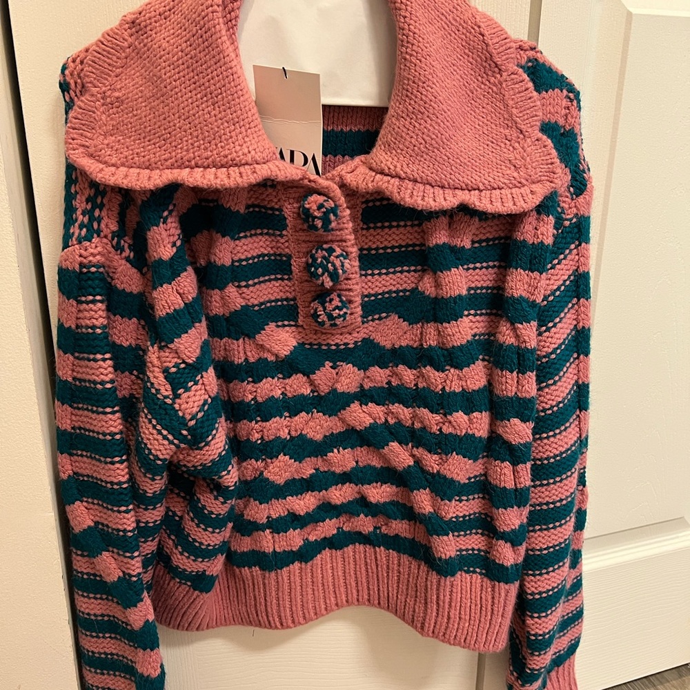 Zara sweater with tags